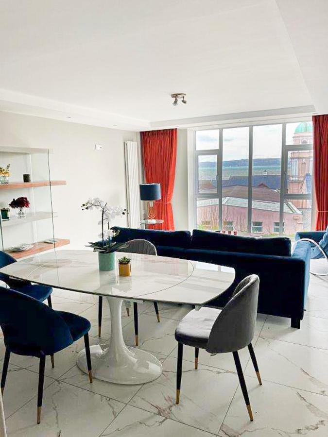 Modern Luxurious Apartment W/ Patio Balcony & View Jordanstown Zewnętrze zdjęcie